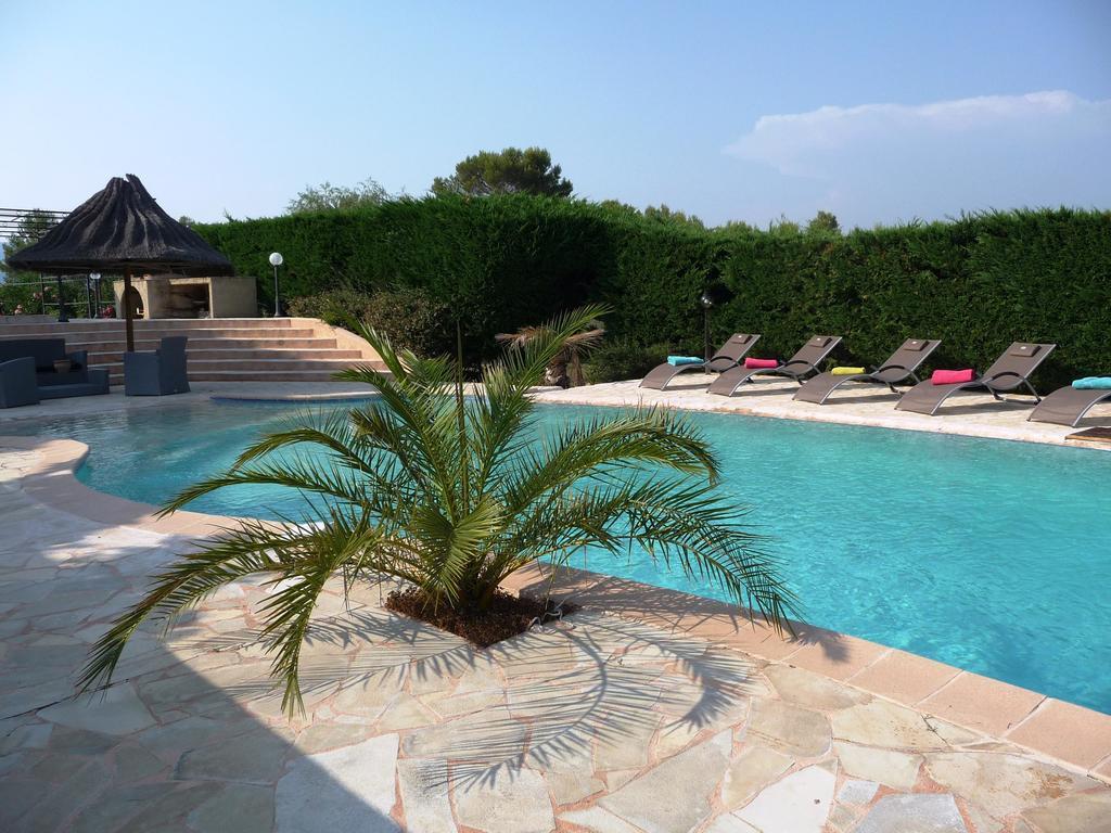 La Bastide Des Selves Bed & Breakfast Draguignan Eksteriør bilde