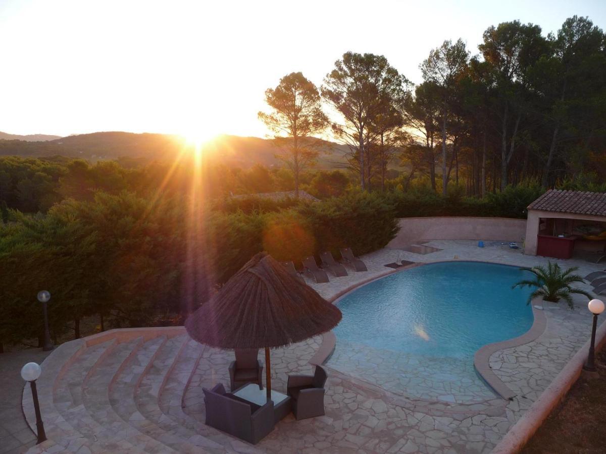 La Bastide Des Selves Bed & Breakfast Draguignan Eksteriør bilde