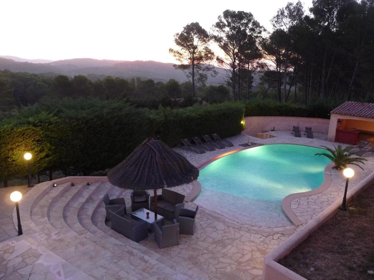 La Bastide Des Selves Bed & Breakfast Draguignan Eksteriør bilde